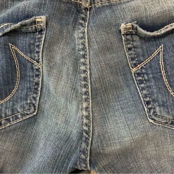 TRUE RELIGION Cassie Rolled Denim Jean Shorts Size 30 - Picture 8 of 16